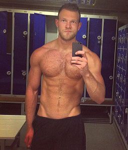 Tinder selfie